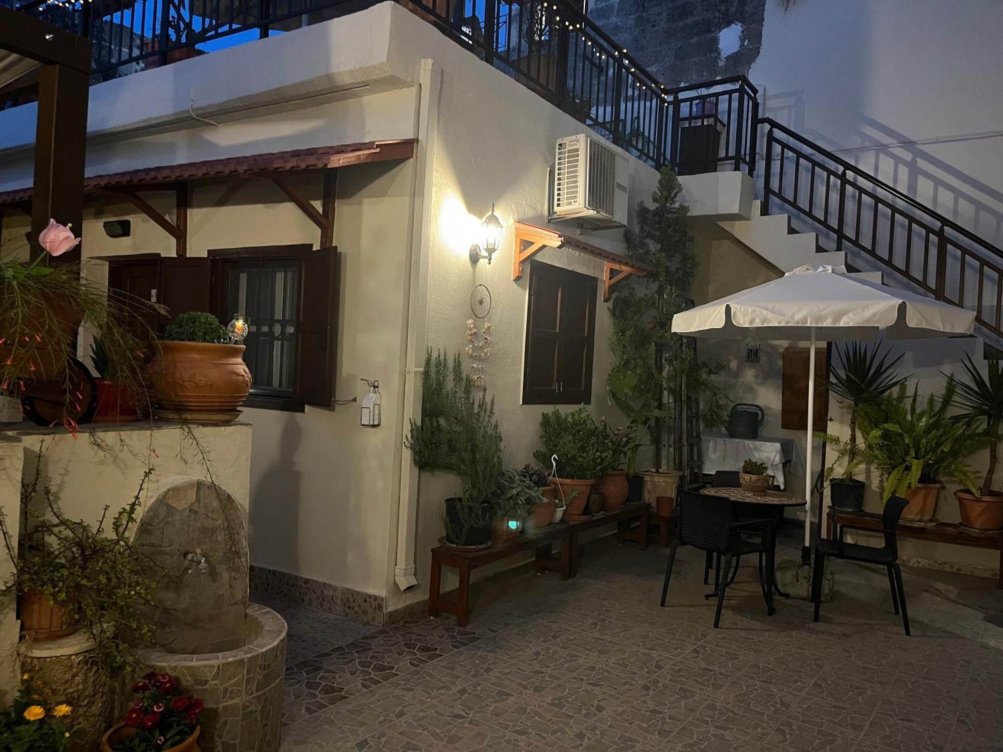 Eleni Rooms Rhodes City Exterior foto